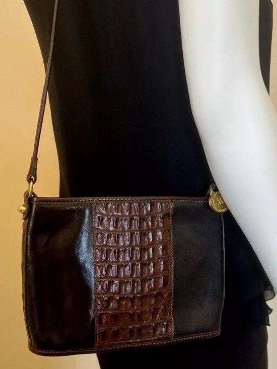 Brahmin Handbags - Vintage Brahmin Black/Brown Leather Croc Embossed Crossbody